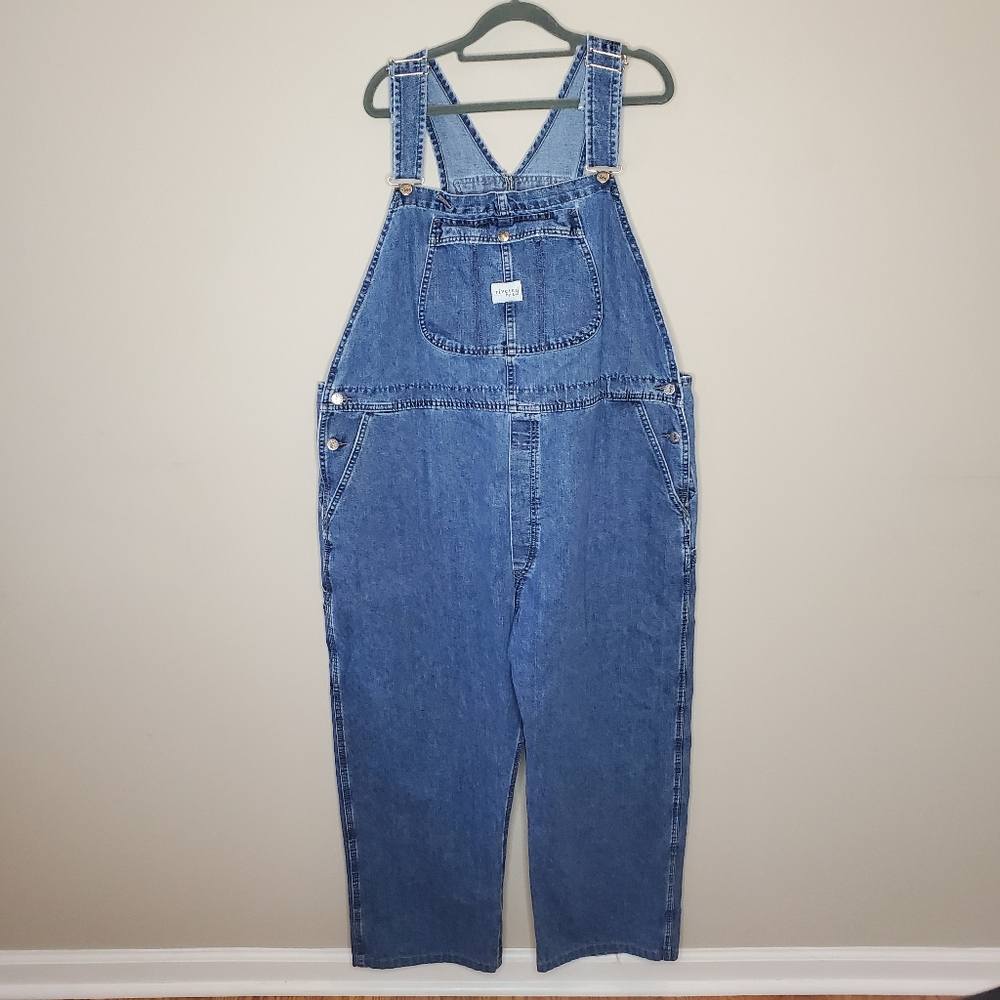 Super cute Vintage Lee Riveted Denim Jean Overalls 3X